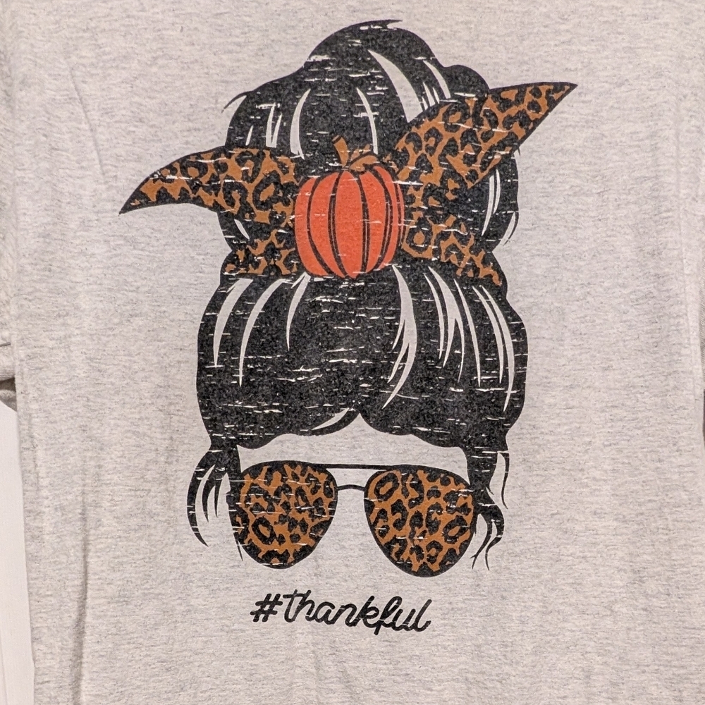 Gildan Gray Thankful Pumpkin Leopard Graphic Tee Fall Shirt M Pumpkin Casual - Picture 2 of 7